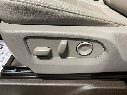 Certified 2024 Chevrolet Silverado 1500 LTZ w/ LTZ Convenience Package II image 21