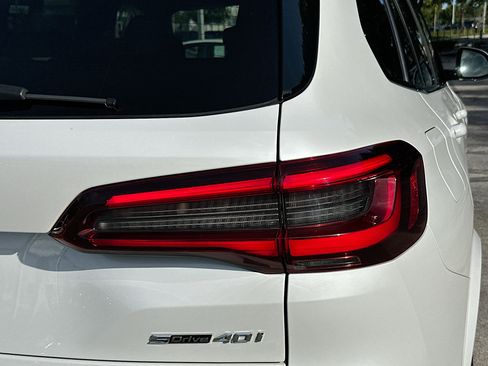 Certified 2023 BMW X5 sDrive40i w/ M Sport Package image 32