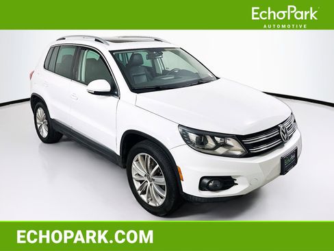 Used 2016 Volkswagen Tiguan SE image 1