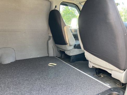 Used 2005 Ford E-350 and Econoline 350 Extended Super Duty RWD image 23