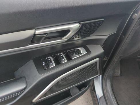Used 2021 Kia Telluride S FWD image 19
