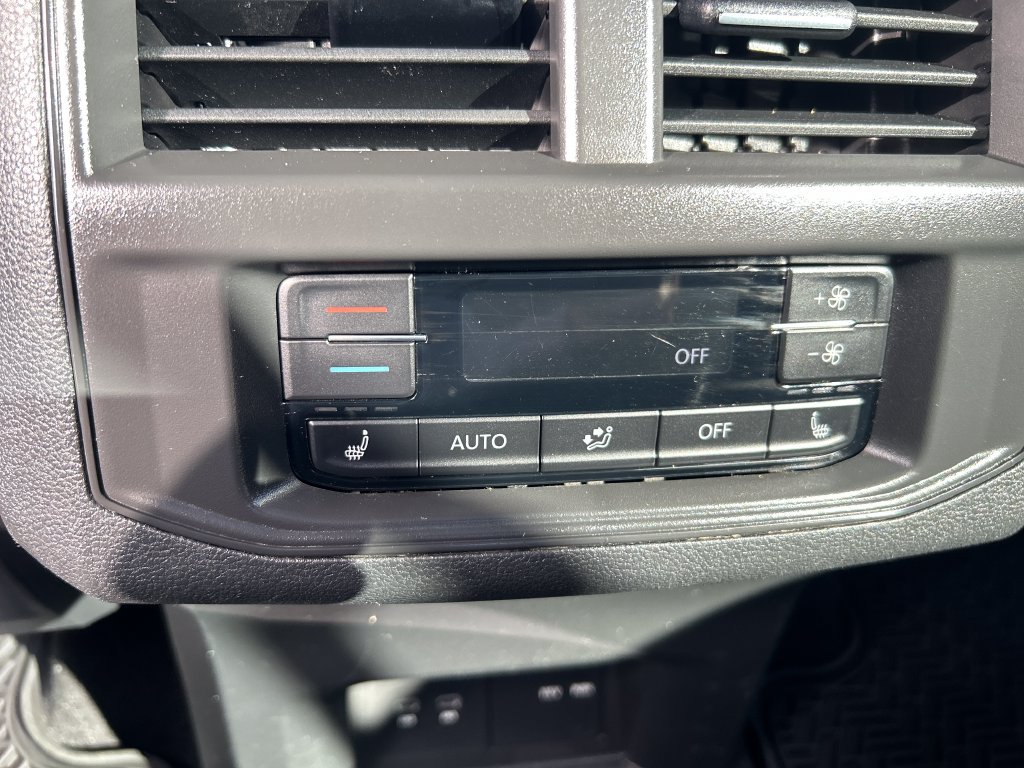 Used 2023 Volkswagen Atlas SEL Premium AWD/4WD image 36