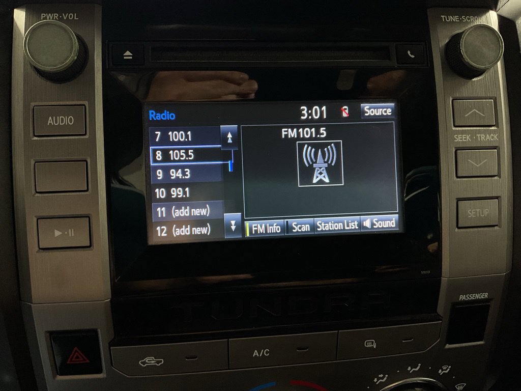 Used 2017 Toyota Tundra SR AWD/4WD image 4