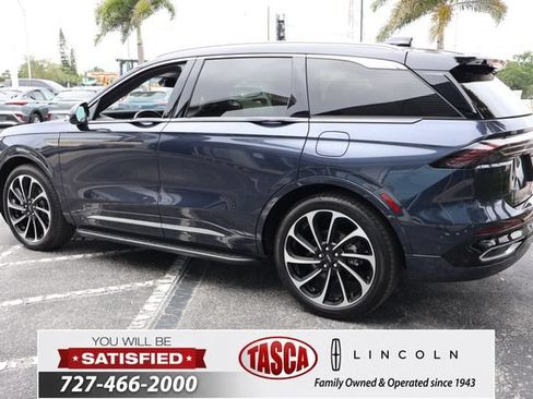 Used 2024 Lincoln Nautilus Black Label AWD/4WD image 5