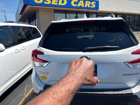Used 2019 Subaru Forester Limited AWD/4WD image 4