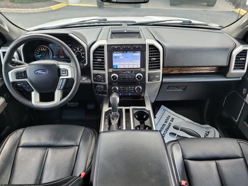 Used 2018 Ford F150 Lariat w/ Equipment Group 502A Luxury AWD/4WD image 8