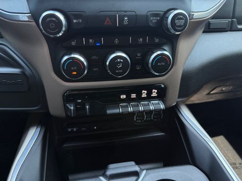 Used 2019 RAM 3500 Laramie AWD/4WD image 13