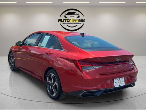 Used 2021 Hyundai Elantra Limited FWD image 5
