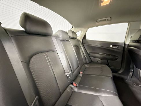 Used 2018 Kia Optima S image 33