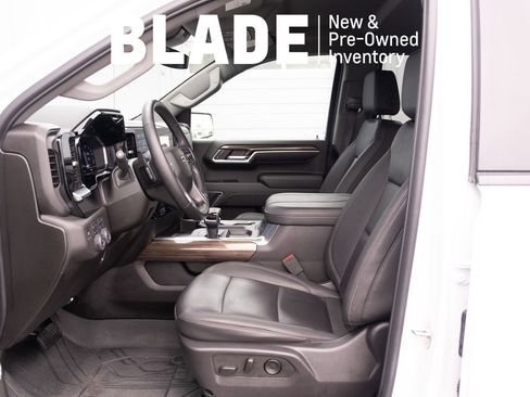 Used 2024 Chevrolet Silverado 1500 RST image 11