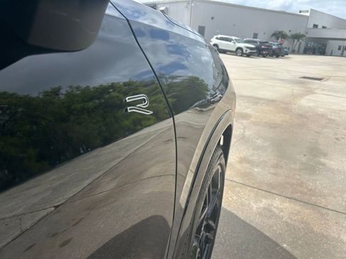 New 2026 Volkswagen Tiguan SE R-Line FWD image 34