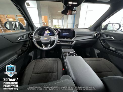 Used 2025 Chevrolet Equinox LT image 22