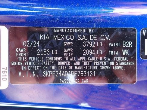 Used 2024 Kia Forte LXS w/ LXS Technology Package FWD image 13