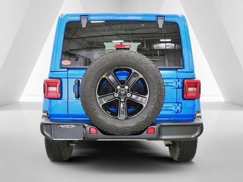 Used 2023 Jeep Wrangler Unlimited Sahara AWD/4WD image 6