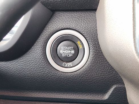 Used 2023 RAM 2500 Laramie AWD/4WD image 33