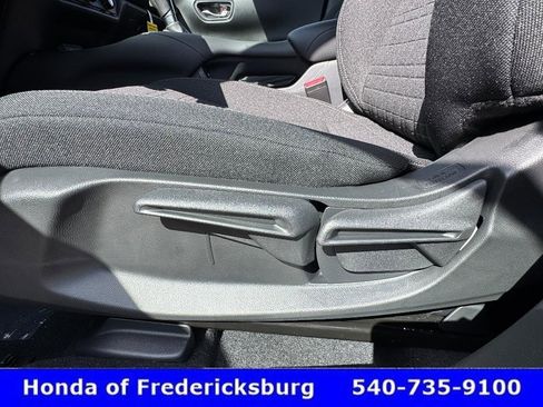 Certified 2026 Honda HR-V LX image 29