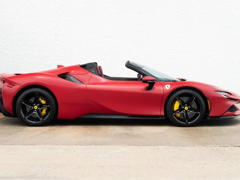 Used 2023 Ferrari SF90 Spider AWD/4WD image 3