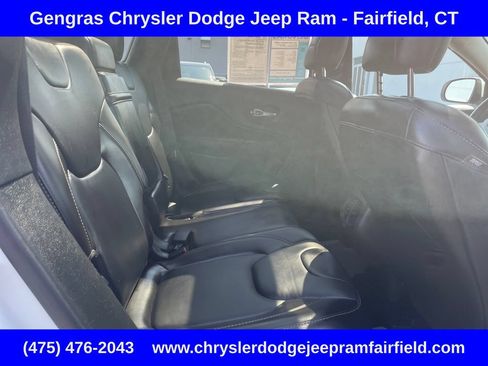 Used 2017 Jeep Cherokee High Altitude AWD/4WD image 23