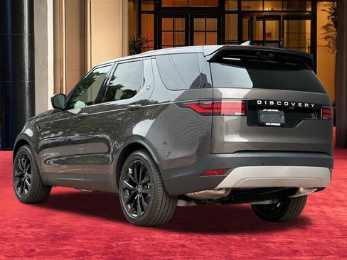 New 2026 Land Rover Discovery S AWD/4WD image 3