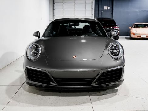 Used 2017 Porsche 911 Carrera S image 5