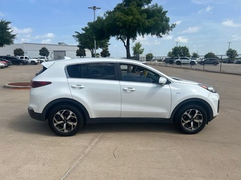 Used 2021 Kia Sportage LX AWD/4WD image 6