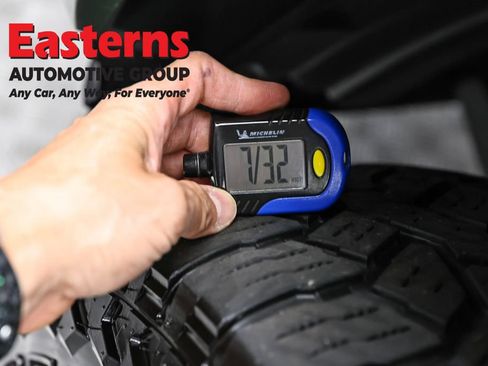 Used 2022 Toyota Tacoma TRD Sport AWD/4WD image 27