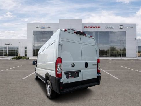 New 2026 RAM ProMaster 2500 w/ Premium Convenience Group FWD image 4