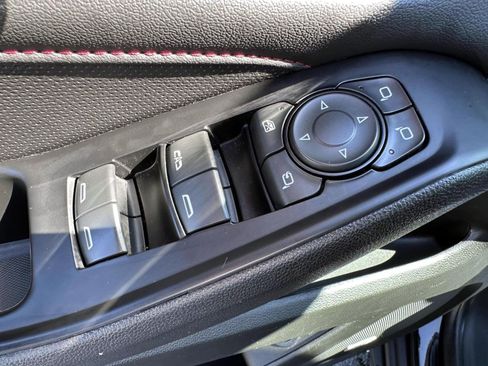 Used 2023 Chevrolet Traverse RS w/ LPO, Cargo Package AWD/4WD image 9