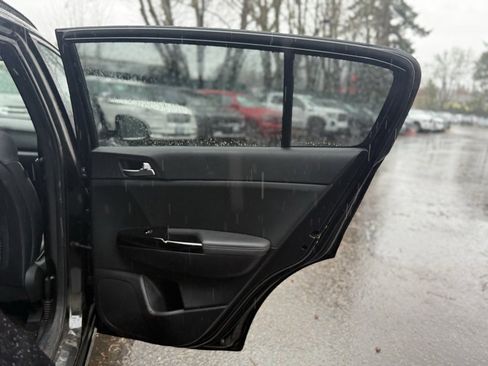 Used 2020 Kia Sportage SX image 17