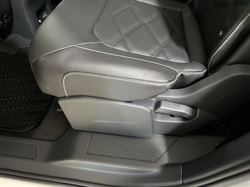 New 2026 Volkswagen Atlas SE image 23