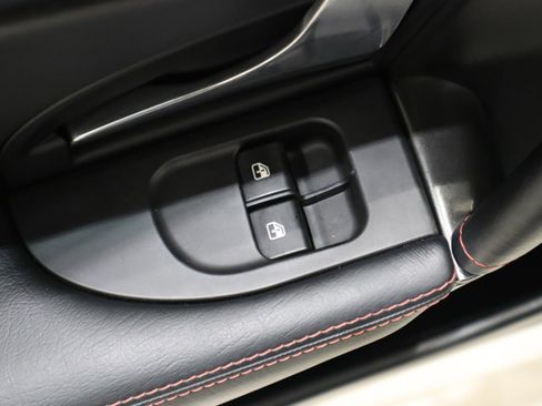 Used 2018 Maserati GranTurismo Sport image 21