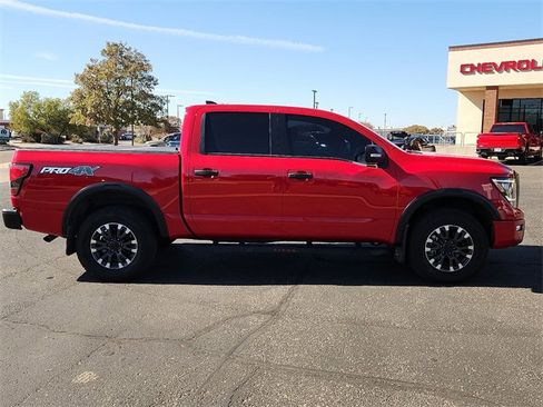 Used 2024 Nissan Titan PRO-4X w/ Pro-4x Convenience Package image 5