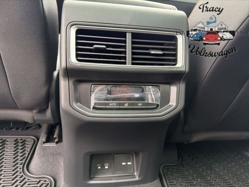 New 2026 Volkswagen Atlas Peak Edition image 21