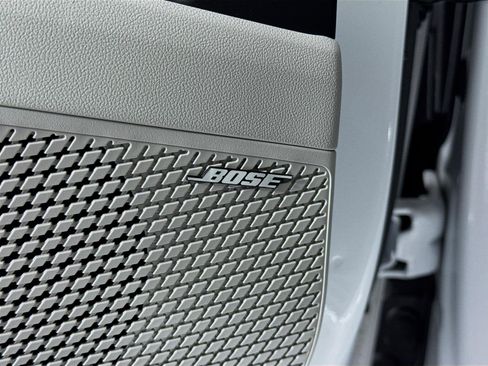 Certified 2025 Hyundai Elantra Limited image 21