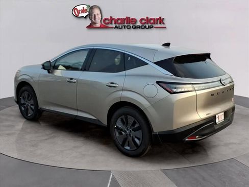 New 2026 Nissan Murano SL image 3