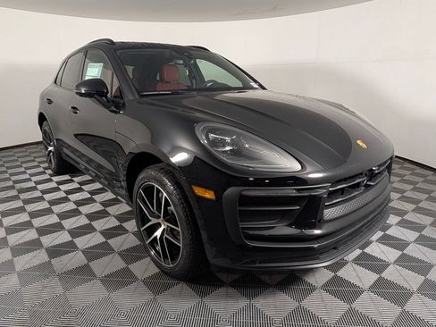 New 2026 Porsche Macan AWD/4WD image 9