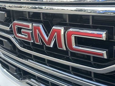 New 2026 GMC Sierra 1500 SLT w/ SLT Premium Package image 33