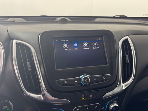 Used 2024 Chevrolet Equinox LT image 17