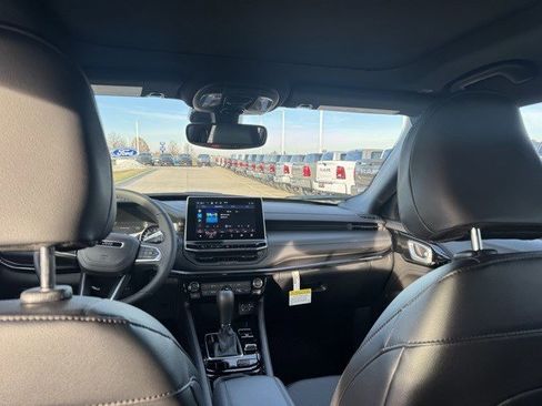 New 2026 Jeep Compass Latitude w/ Sun and Sound Group image 30