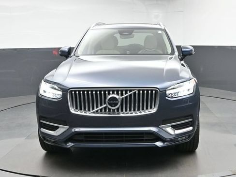 Used 2023 Volvo XC90 B6 Plus w/ Protection Package Premier AWD/4WD image 3