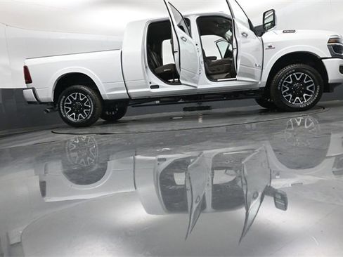New 2026 RAM 2500 Limited image 47