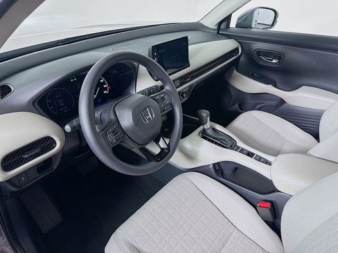 Certified 2026 Honda HR-V LX image 9