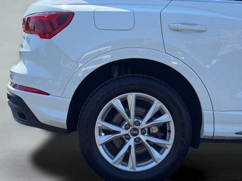 Used 2025 Audi Q3 2.0T Premium AWD/4WD image 29