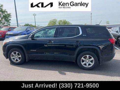 Used 2017 GMC Acadia SLE w/ LPO, Cargo Package FWD image 8