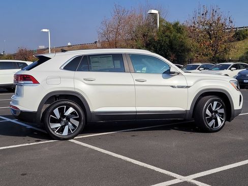 New 2025 Volkswagen Atlas Cross Sport SEL AWD/4WD image 4