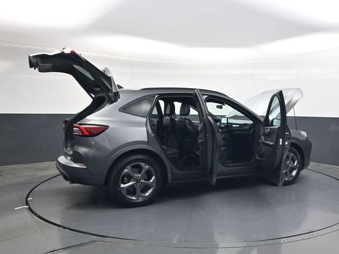 Used 2023 Ford Escape ST-Line FWD image 34