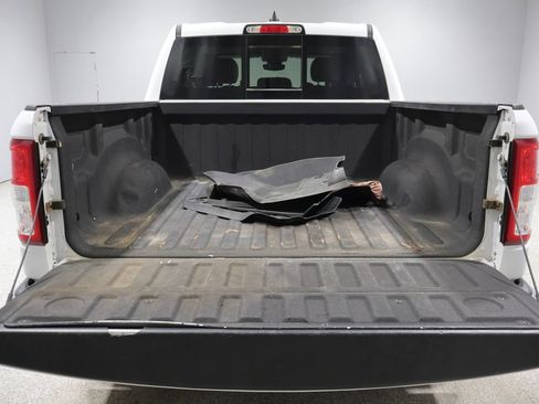Used 2020 RAM 1500 Big Horn AWD/4WD image 4