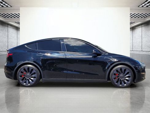 Used 2025 Tesla Model Y Performance AWD/4WD image 5