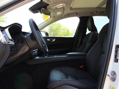 Certified 2023 Volvo XC60 T8 Plus w/ Climate Package AWD/4WD image 24