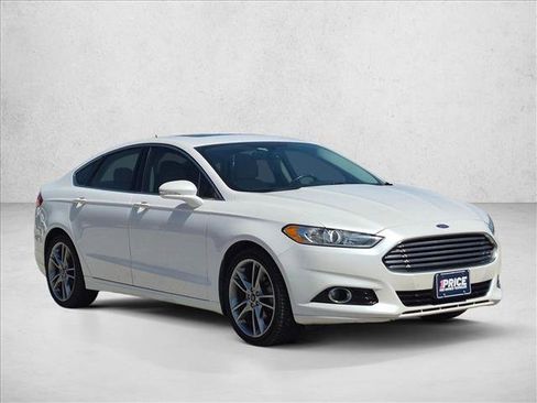 Used 2016 Ford Fusion Titanium FWD image 3